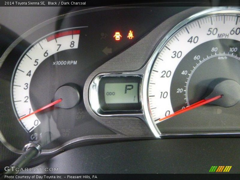 Black / Dark Charcoal 2014 Toyota Sienna SE