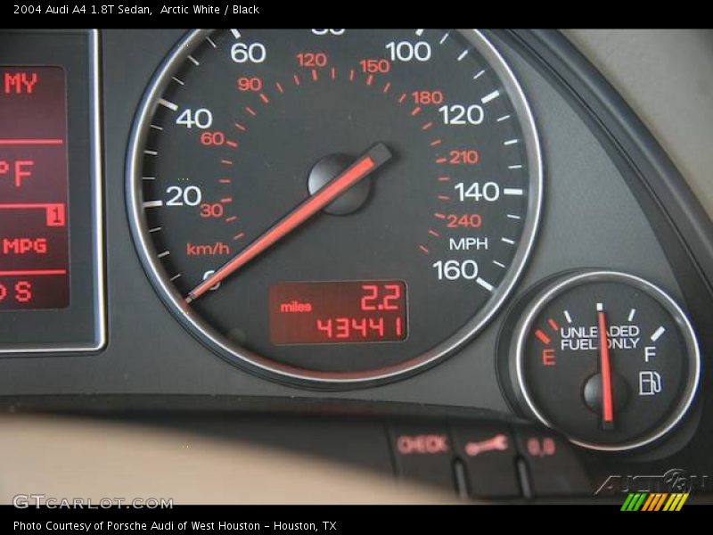 Arctic White / Black 2004 Audi A4 1.8T Sedan