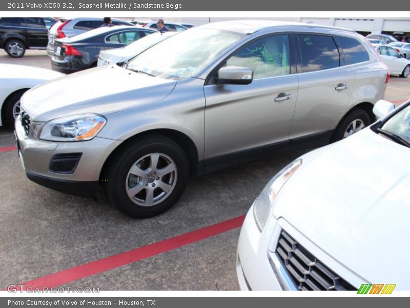 Seashell Metallic / Sandstone Beige 2011 Volvo XC60 3.2