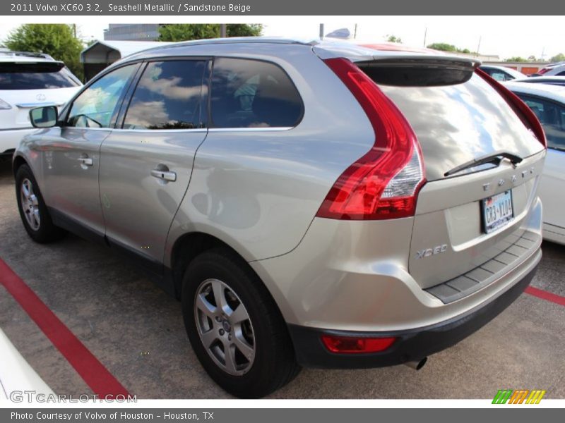 Seashell Metallic / Sandstone Beige 2011 Volvo XC60 3.2