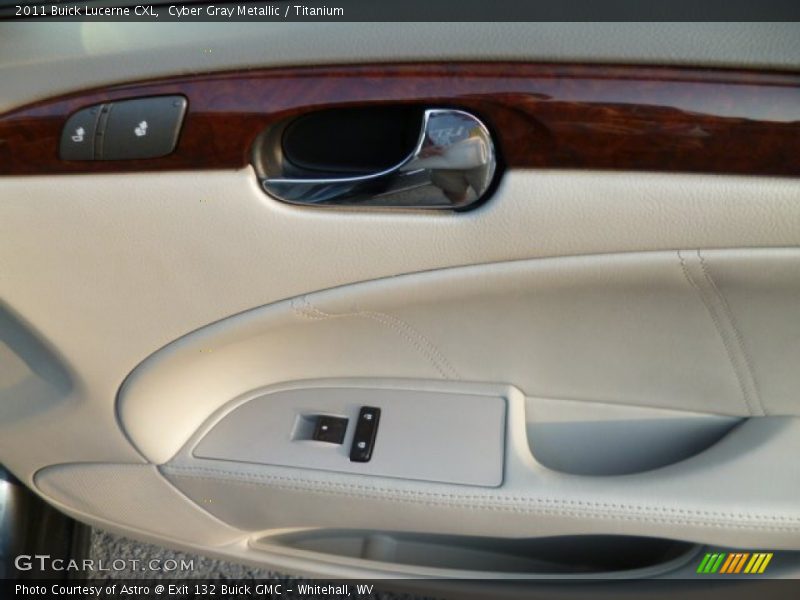 Cyber Gray Metallic / Titanium 2011 Buick Lucerne CXL
