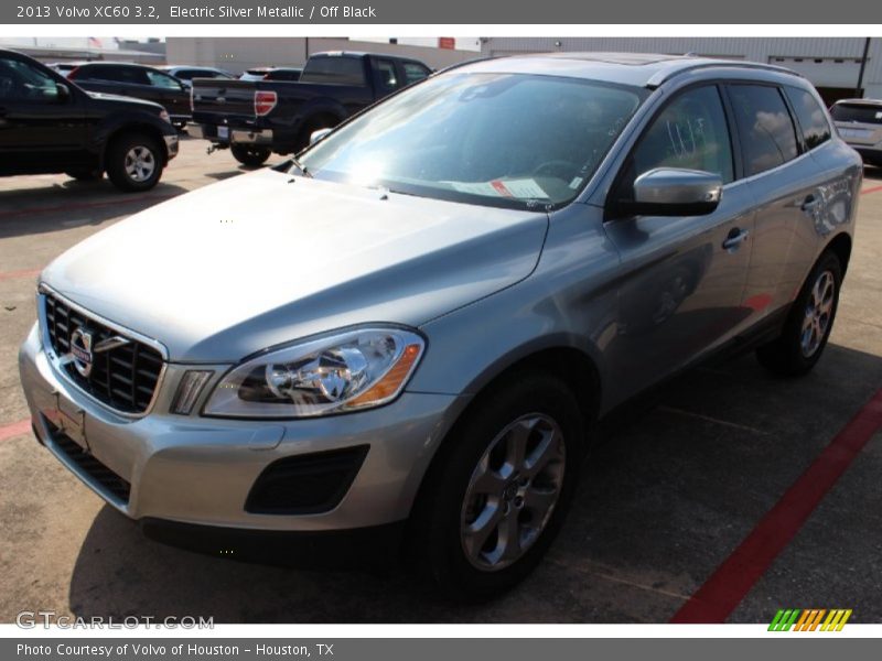 Electric Silver Metallic / Off Black 2013 Volvo XC60 3.2