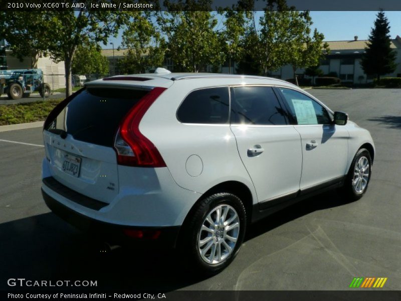 Ice White / Sandstone 2010 Volvo XC60 T6 AWD