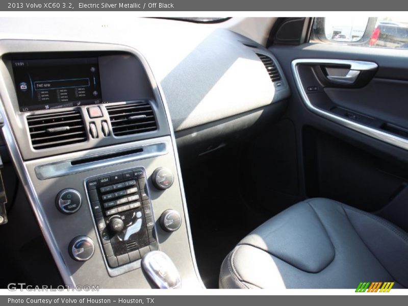 Electric Silver Metallic / Off Black 2013 Volvo XC60 3.2