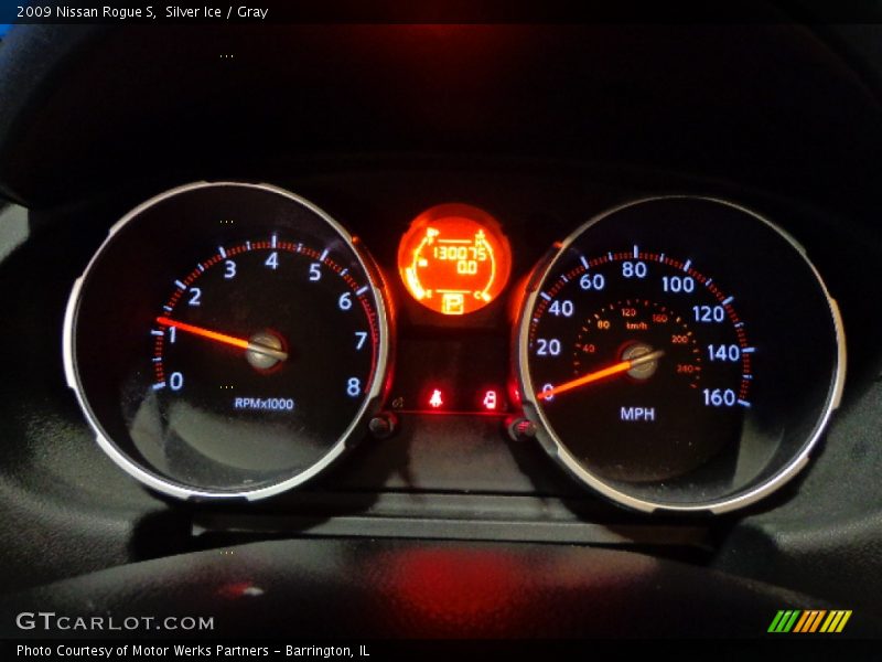 Silver Ice / Gray 2009 Nissan Rogue S