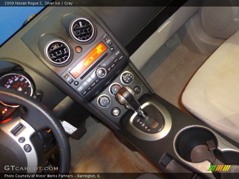 Silver Ice / Gray 2009 Nissan Rogue S