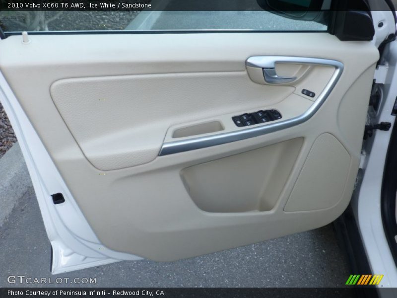 Ice White / Sandstone 2010 Volvo XC60 T6 AWD