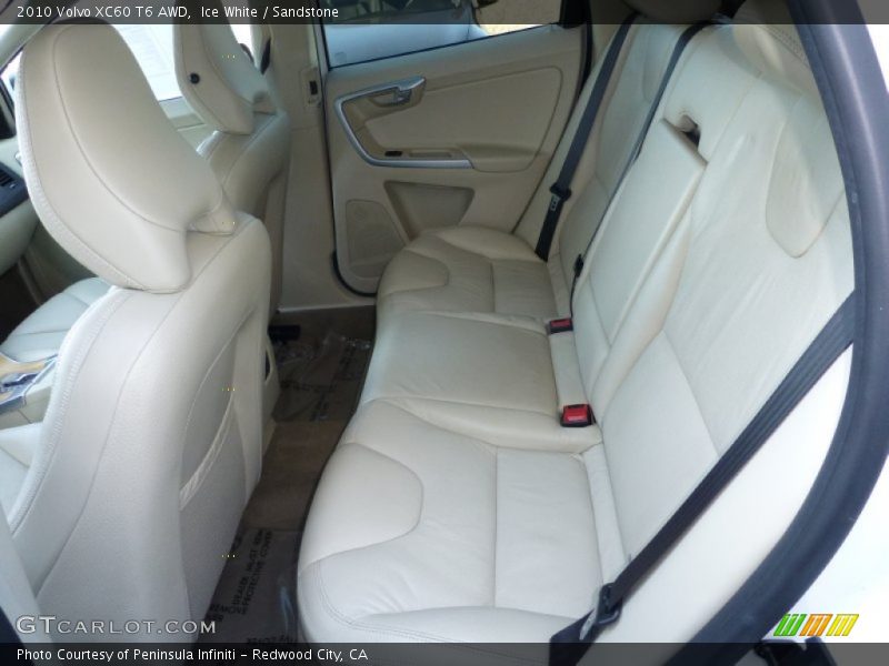 Ice White / Sandstone 2010 Volvo XC60 T6 AWD