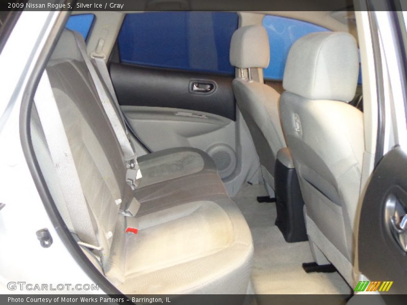 Silver Ice / Gray 2009 Nissan Rogue S