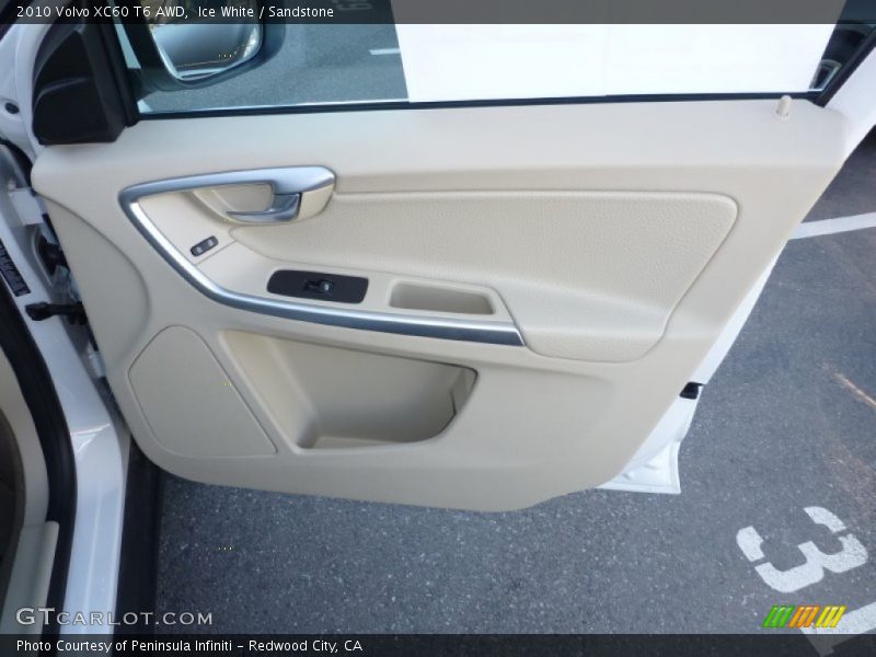 Ice White / Sandstone 2010 Volvo XC60 T6 AWD