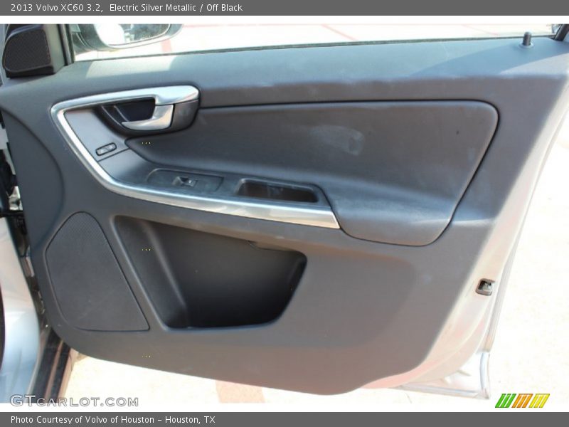 Electric Silver Metallic / Off Black 2013 Volvo XC60 3.2