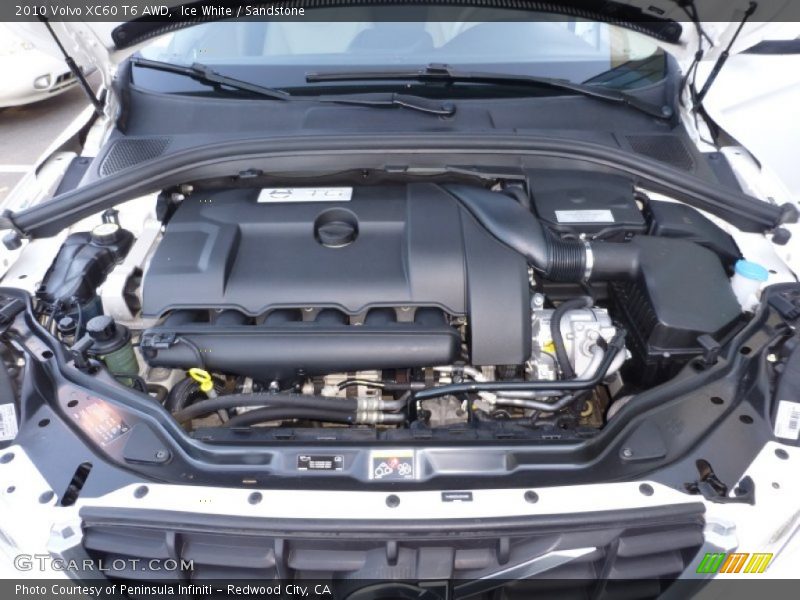 Ice White / Sandstone 2010 Volvo XC60 T6 AWD