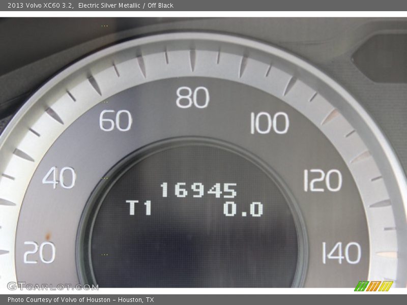 Electric Silver Metallic / Off Black 2013 Volvo XC60 3.2