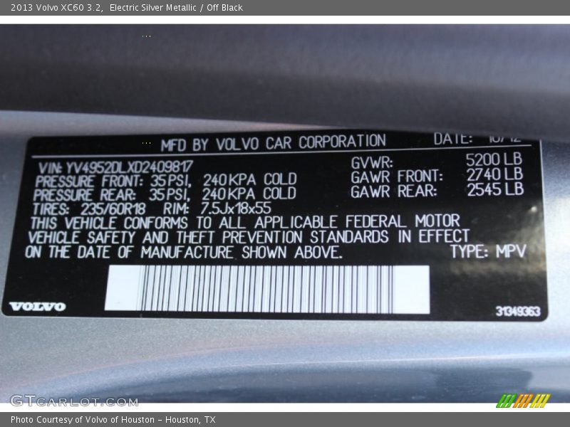 Electric Silver Metallic / Off Black 2013 Volvo XC60 3.2