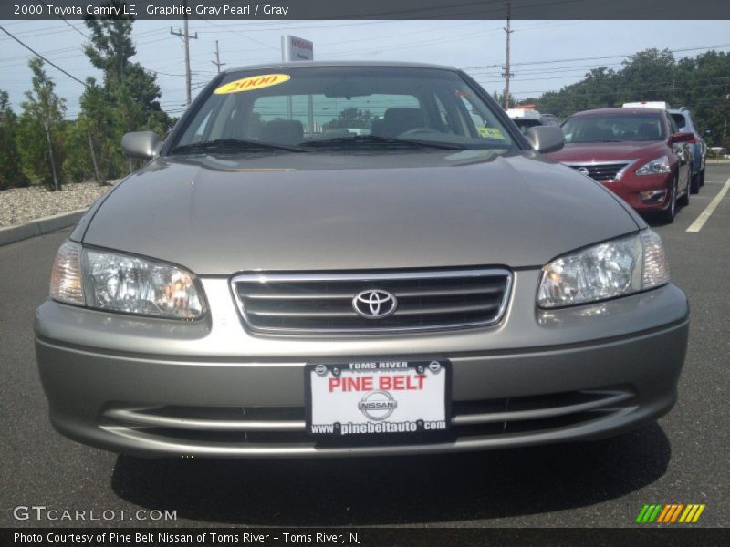Graphite Gray Pearl / Gray 2000 Toyota Camry LE