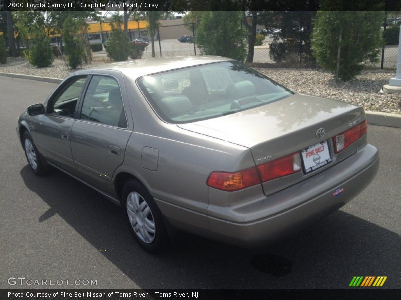 Graphite Gray Pearl / Gray 2000 Toyota Camry LE