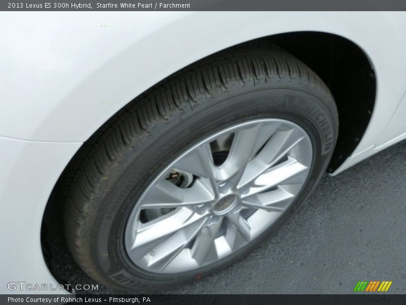 Starfire White Pearl / Parchment 2013 Lexus ES 300h Hybrid