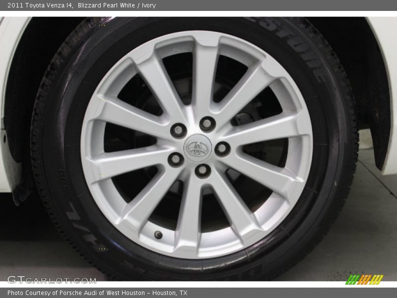 Blizzard Pearl White / Ivory 2011 Toyota Venza I4