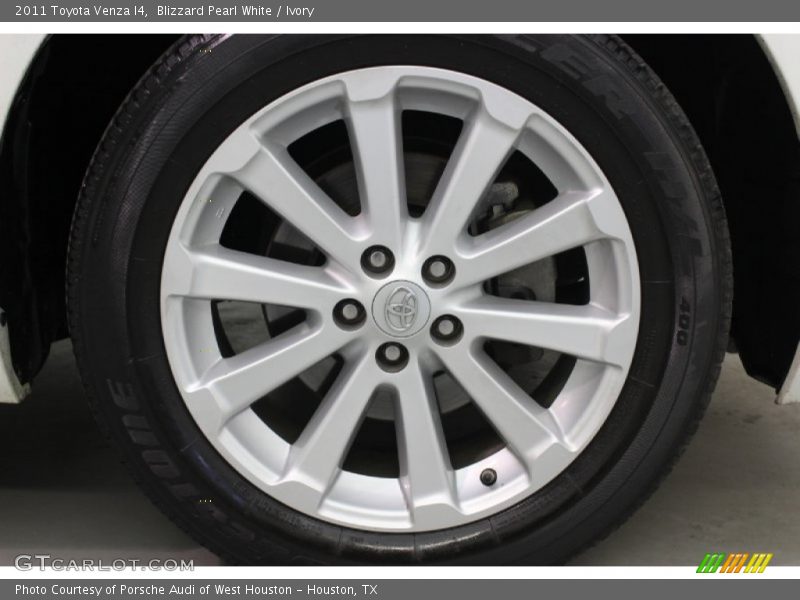 Blizzard Pearl White / Ivory 2011 Toyota Venza I4