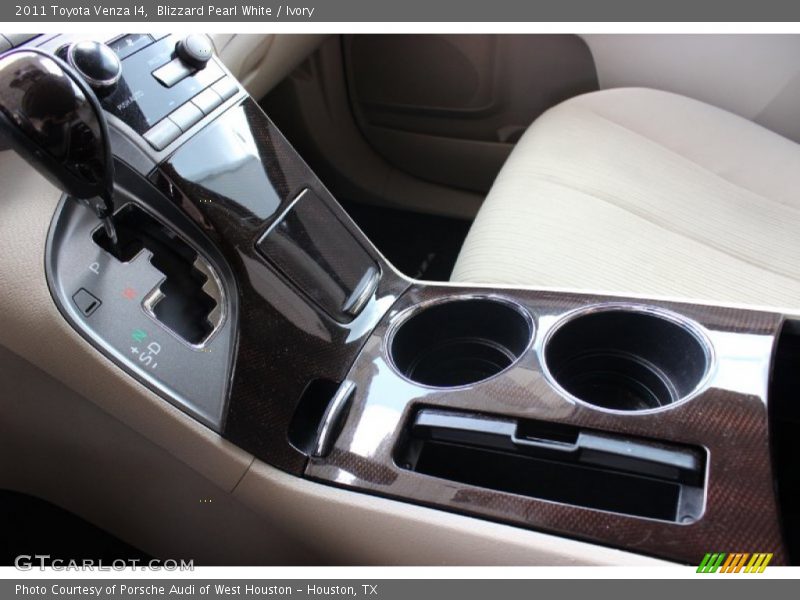 Blizzard Pearl White / Ivory 2011 Toyota Venza I4