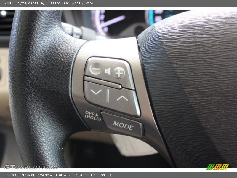 Blizzard Pearl White / Ivory 2011 Toyota Venza I4