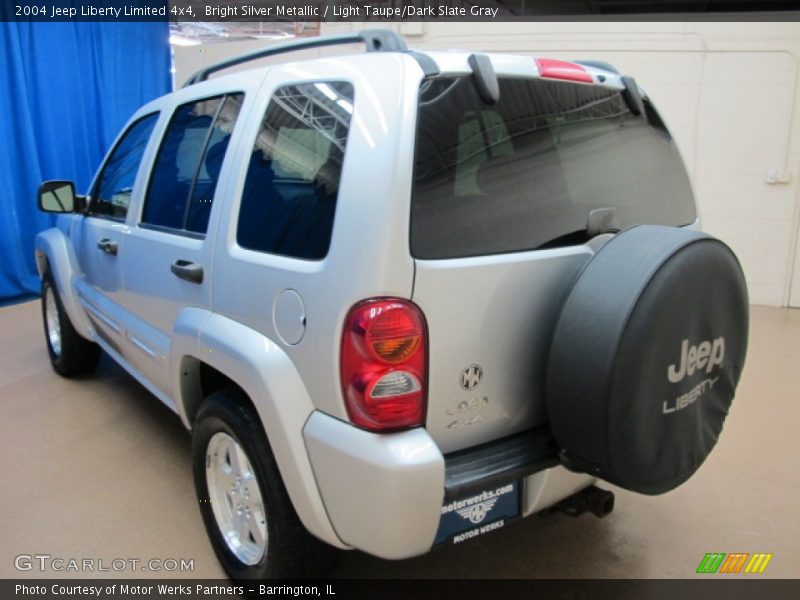 Bright Silver Metallic / Light Taupe/Dark Slate Gray 2004 Jeep Liberty Limited 4x4