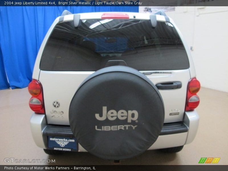 Bright Silver Metallic / Light Taupe/Dark Slate Gray 2004 Jeep Liberty Limited 4x4