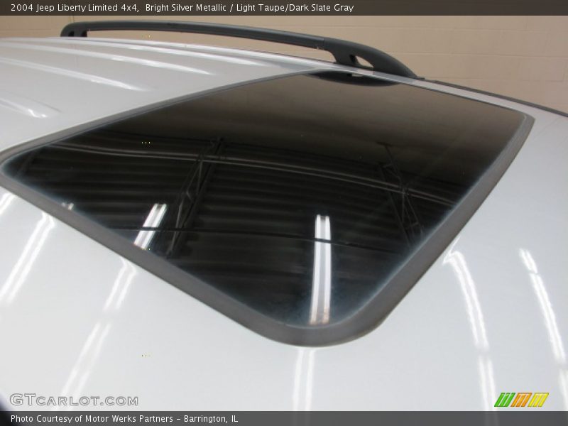 Bright Silver Metallic / Light Taupe/Dark Slate Gray 2004 Jeep Liberty Limited 4x4