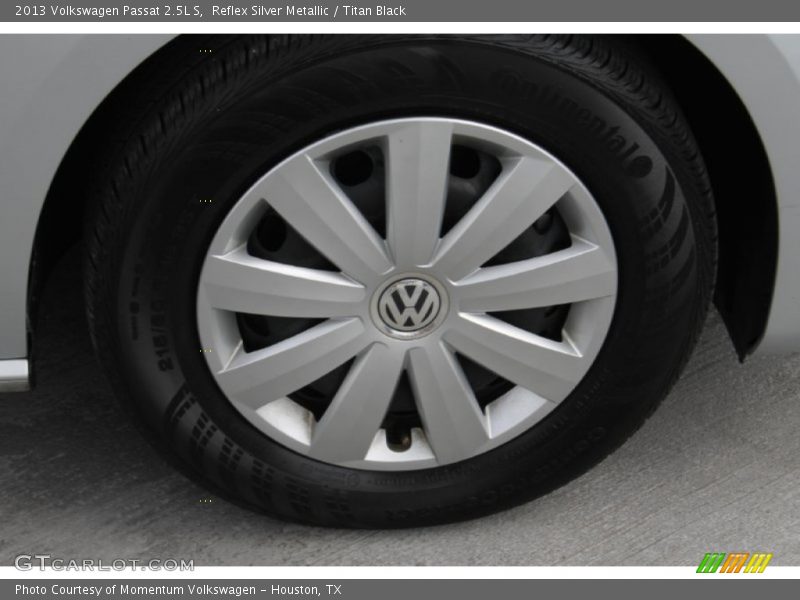 Reflex Silver Metallic / Titan Black 2013 Volkswagen Passat 2.5L S
