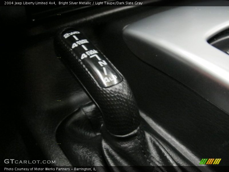 Bright Silver Metallic / Light Taupe/Dark Slate Gray 2004 Jeep Liberty Limited 4x4