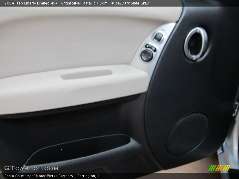 Bright Silver Metallic / Light Taupe/Dark Slate Gray 2004 Jeep Liberty Limited 4x4