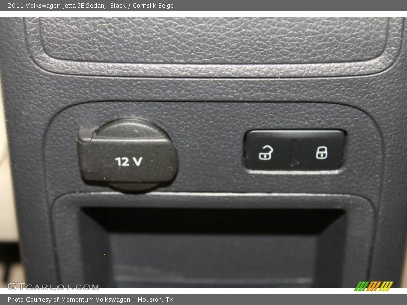 Black / Cornsilk Beige 2011 Volkswagen Jetta SE Sedan