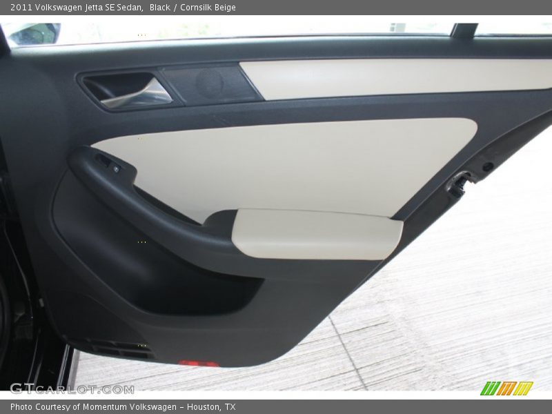 Black / Cornsilk Beige 2011 Volkswagen Jetta SE Sedan