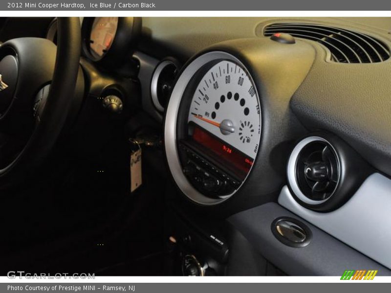 Ice Blue / Carbon Black 2012 Mini Cooper Hardtop