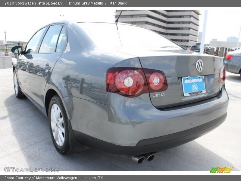 Platinum Grey Metallic / Titan Black 2010 Volkswagen Jetta SE Sedan