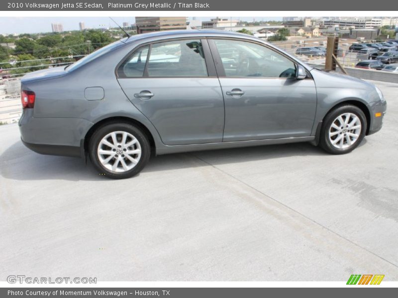 Platinum Grey Metallic / Titan Black 2010 Volkswagen Jetta SE Sedan