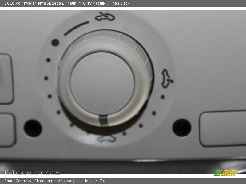 Platinum Grey Metallic / Titan Black 2010 Volkswagen Jetta SE Sedan