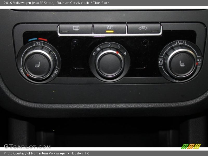 Platinum Grey Metallic / Titan Black 2010 Volkswagen Jetta SE Sedan