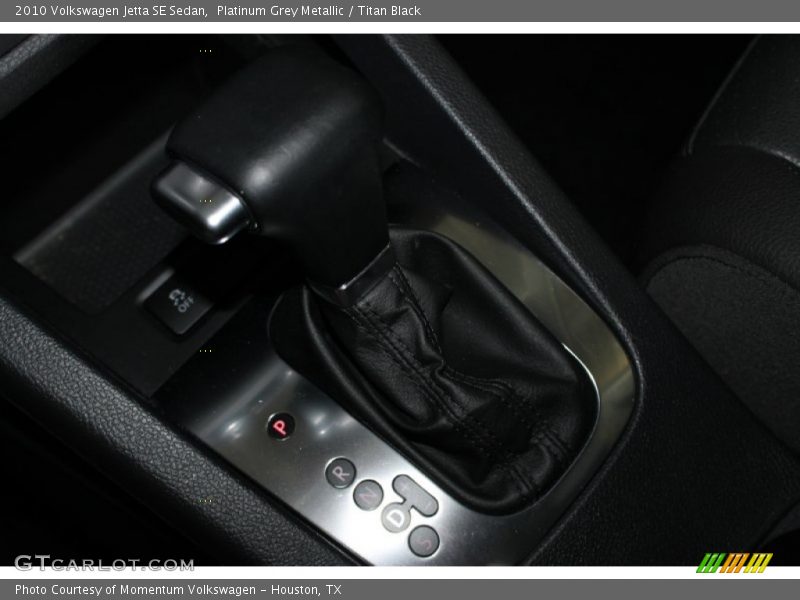Platinum Grey Metallic / Titan Black 2010 Volkswagen Jetta SE Sedan