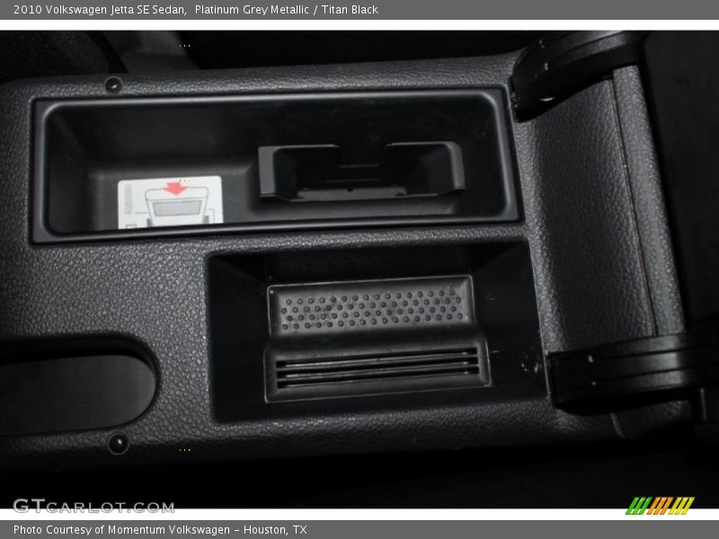 Platinum Grey Metallic / Titan Black 2010 Volkswagen Jetta SE Sedan