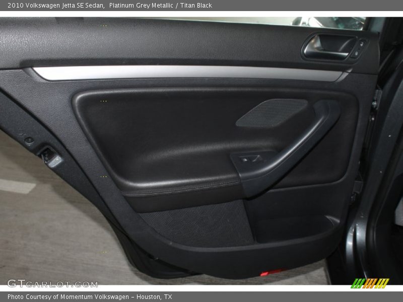 Platinum Grey Metallic / Titan Black 2010 Volkswagen Jetta SE Sedan