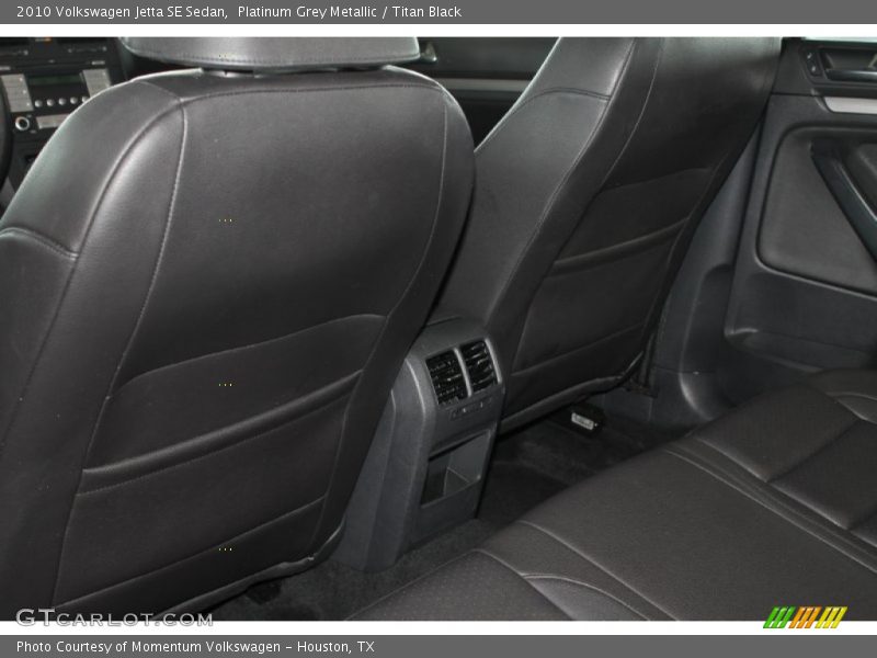 Platinum Grey Metallic / Titan Black 2010 Volkswagen Jetta SE Sedan