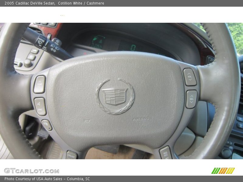 Cotillion White / Cashmere 2005 Cadillac DeVille Sedan