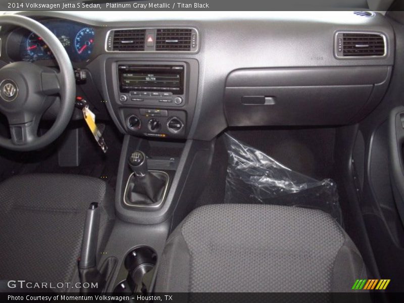 Platinum Gray Metallic / Titan Black 2014 Volkswagen Jetta S Sedan