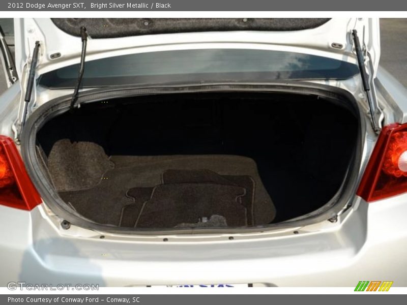 Bright Silver Metallic / Black 2012 Dodge Avenger SXT
