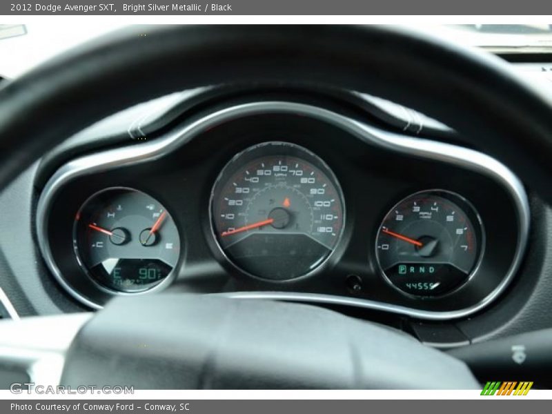 Bright Silver Metallic / Black 2012 Dodge Avenger SXT