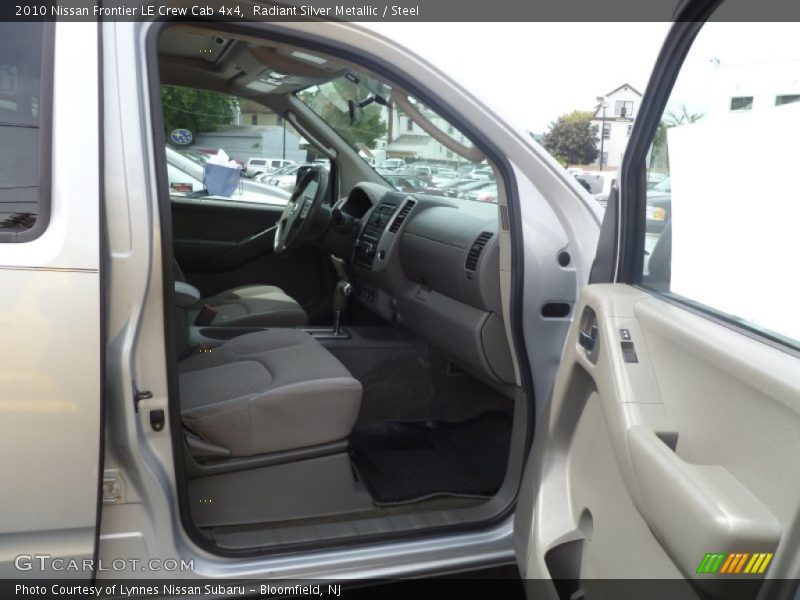 Radiant Silver Metallic / Steel 2010 Nissan Frontier LE Crew Cab 4x4