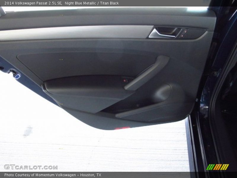 Night Blue Metallic / Titan Black 2014 Volkswagen Passat 2.5L SE