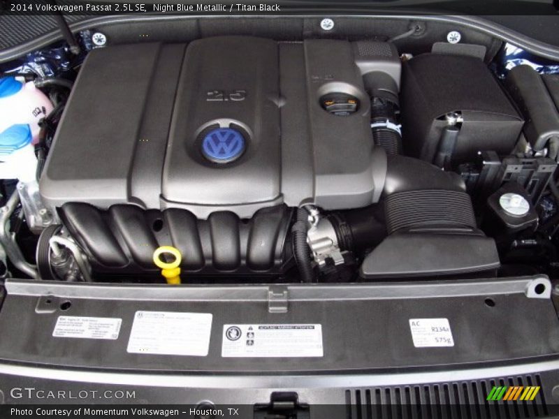 Night Blue Metallic / Titan Black 2014 Volkswagen Passat 2.5L SE