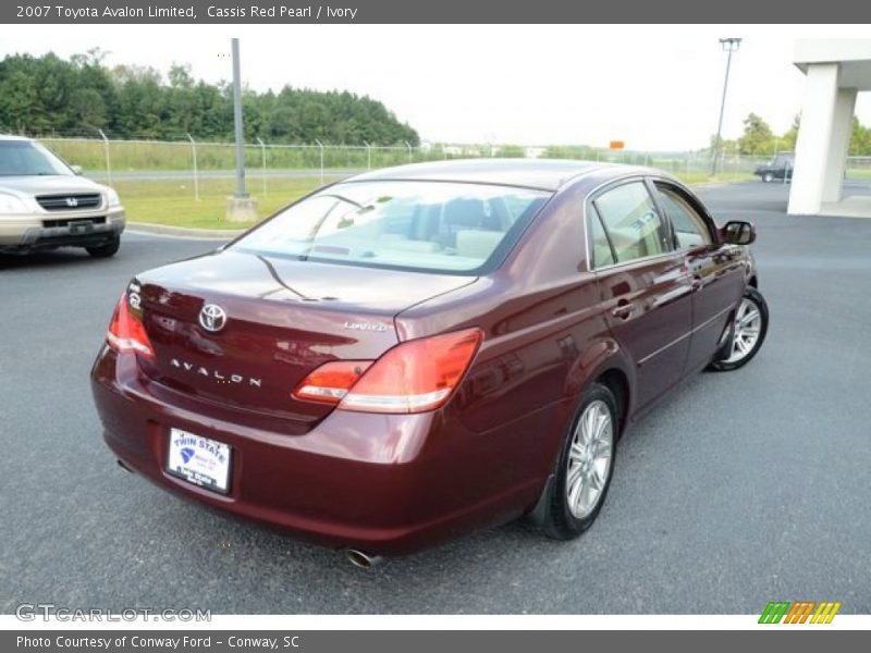Cassis Red Pearl / Ivory 2007 Toyota Avalon Limited